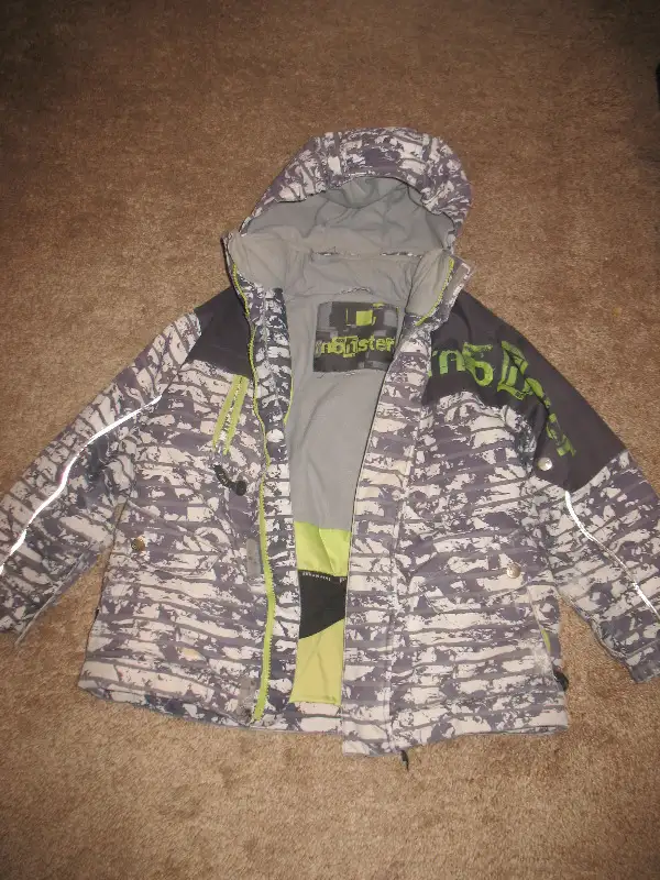 Monster Junior Ski/Snowboard Jacket - Size 6 in Ski in City of Halifax - Image 2