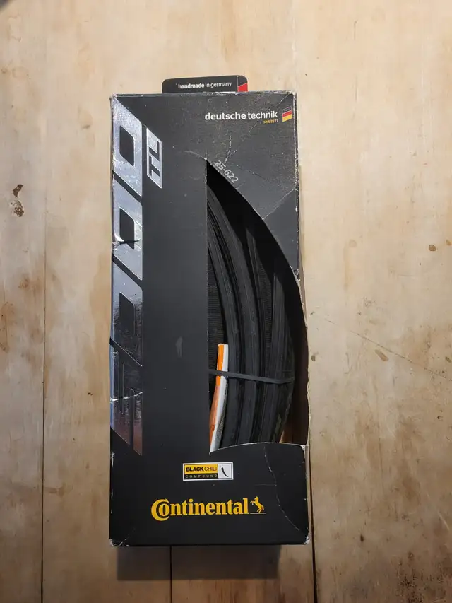 Continental GP 5000 Bike Tire in Road in Winnipeg - Image 2