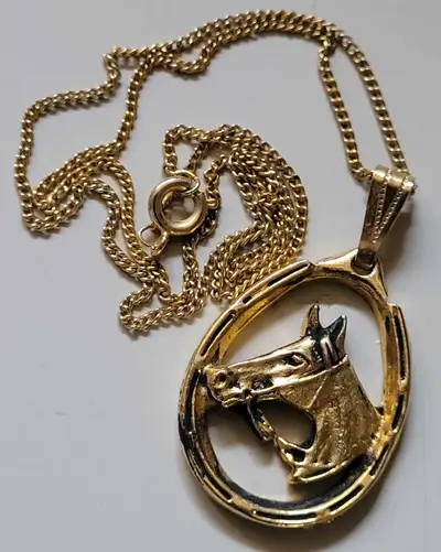 Vintage Gold Tone Costume Jewelry Necklace with Horsehead Pendan