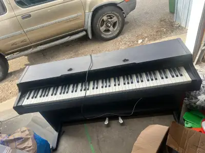Professional Korg piano made in ITALY works excellent, View more