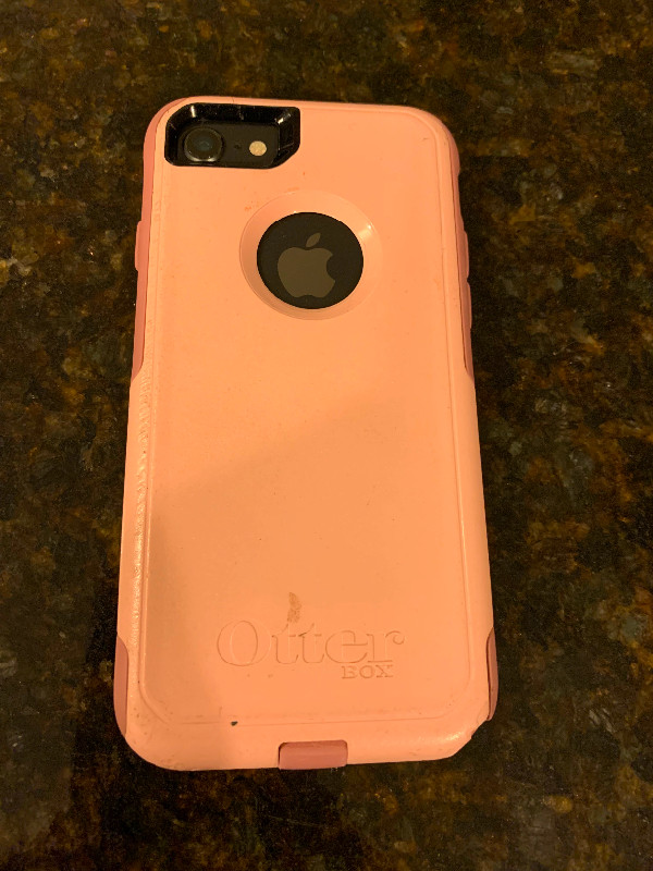 iPhone 8 64GB with protective Otter case and screen protector in Cell Phones in Saint John - Image 2