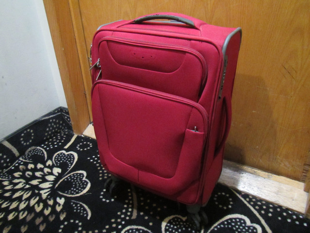 20" Samsonite Luggage Carry On Suitcase in Bags & Luggage in City of Toronto