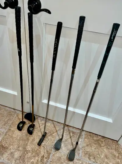 PARKER PICKERS - Pick up only in Mississauga. PUTTERS - The Ping O-Blade 65029 Karsten Phoenix Arizo...