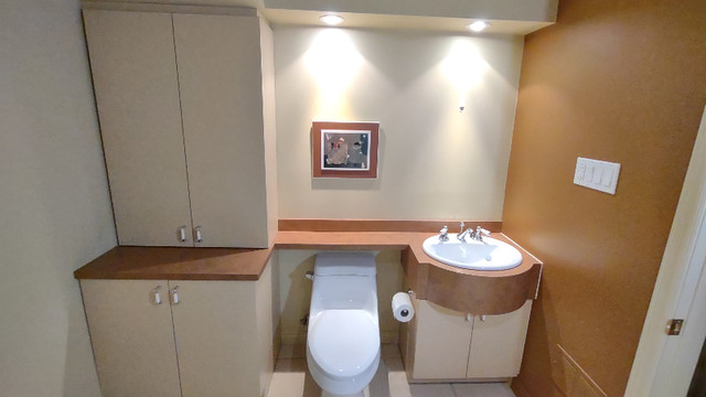 meubles salle de bain, vanité et rangement dans Commodes et armoires  à Laval/Rive Nord