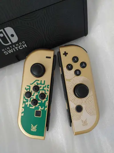 Nintendo Switch OLED Special Edition Zelda: Tears of the Kingdom, View more