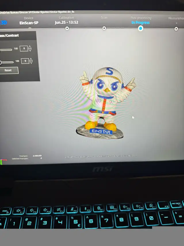 Einscan SP desktop 3D scanner in General Electronics in City of Montréal - Image 4