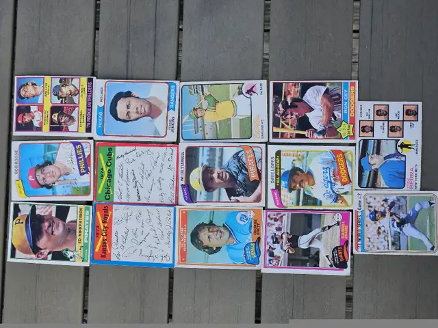 Carte (15) de baseball des ligues majeurs/années 70 in Arts & Collectibles in City of Montréal - Image 5