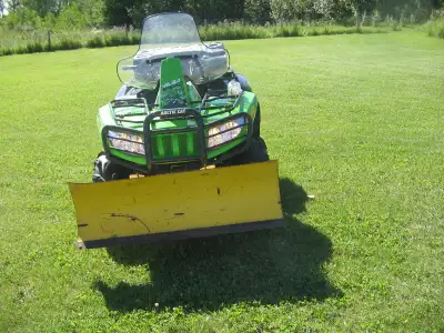 Bought new at Echo Cycle in Nov/2015 LE model with power steering 2 keys All owners manuals for quad...