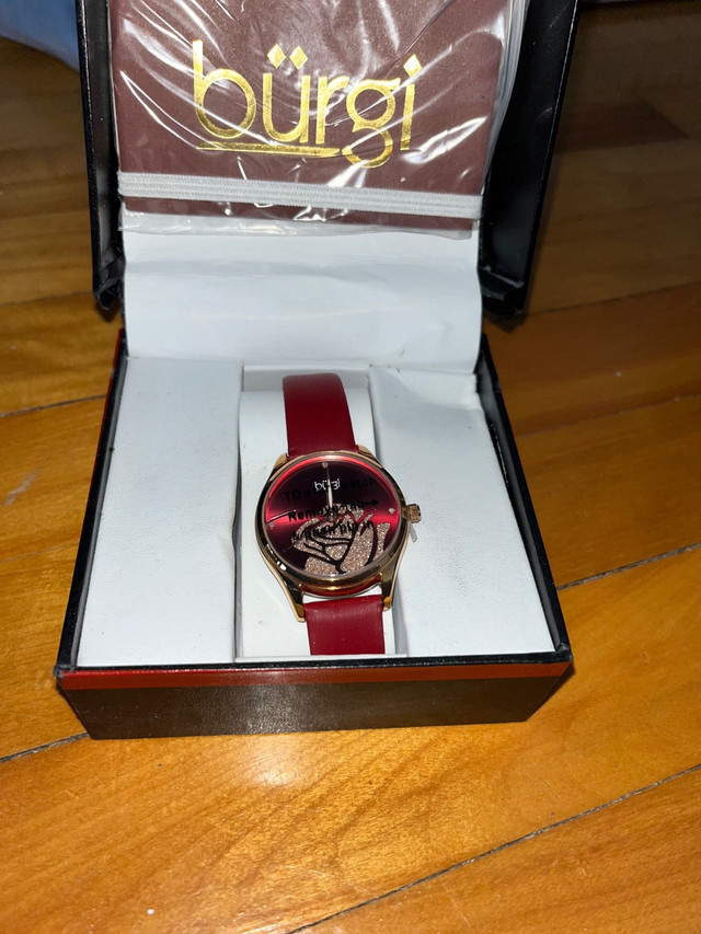 Burgi Women's Diamond Accented Flower Watch/montre  dans Bijoux et montres  à Ville de Montréal