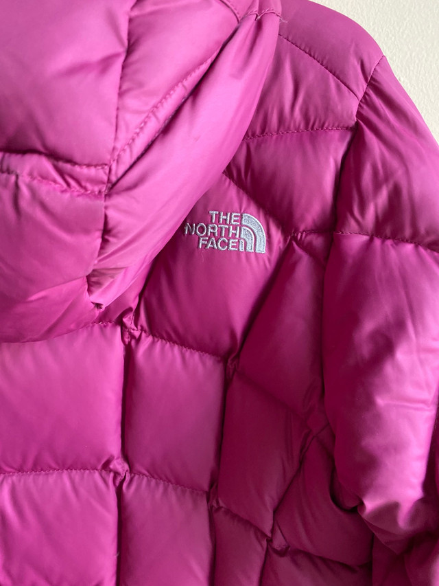 The North face down jacket  in Women's - Tops & Outerwear in Delta/Surrey/Langley - Image 4