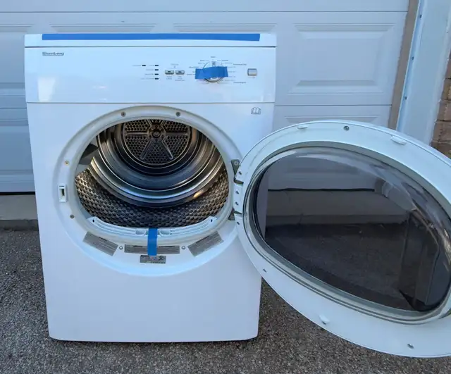 24” BLOMBERG WASHER & DRYER  SET ELECTRIC FRONT LOAD STACKABLE  in Washers & Dryers in City of Toronto - Image 5