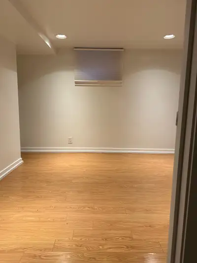 Lakeshore Blvd. W and Kipling Ave. (right across from Humber College). 1 room available for rent ($8...