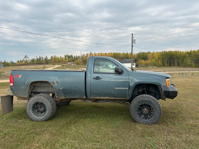 2009 gmc sierra in Cars & Trucks in St. Albert - Image 2