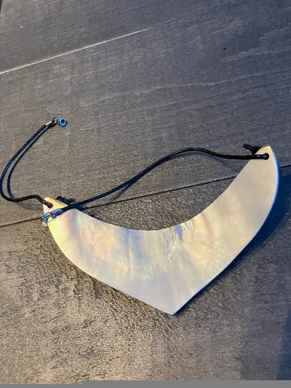 MOTHER OF PEARL CHOKER NECKLACE FROM FIJI WITH SILVER. UNIQUE in Jewellery & Watches in City of Montréal - Image 3