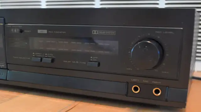 PIONEER STEREO CASSETTE DECK in Stereo Systems & Home Theatre in Edmonton - Image 5