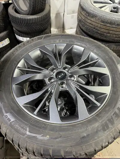 4 x Goodyear Ultragrip Performance 235/60R18 103H On Kia OEM mags ***USED 1 season - Like NEW*** $40...