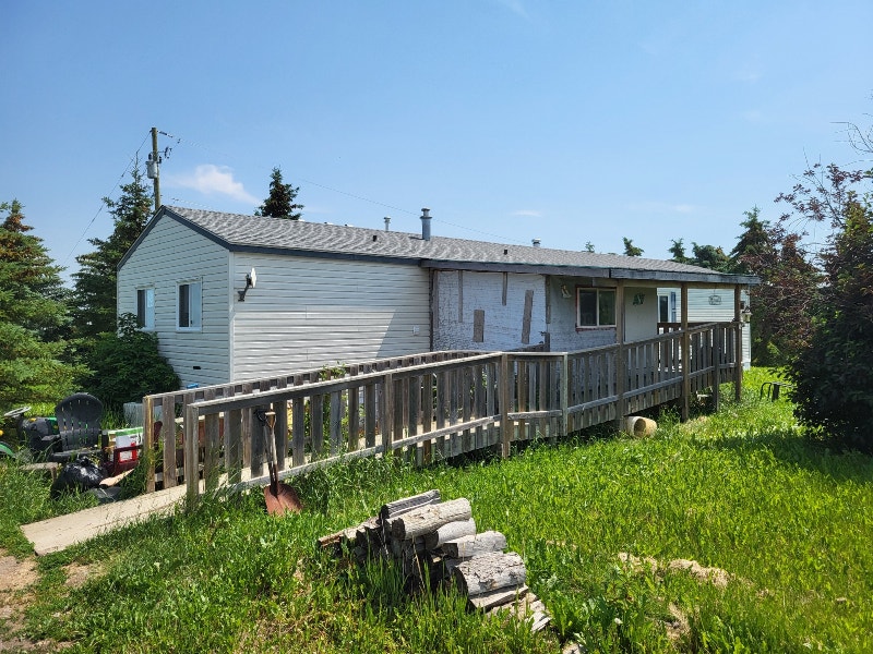 2003 Triple M 20x63' Mobile Home on Acreage Houses for Sale Red