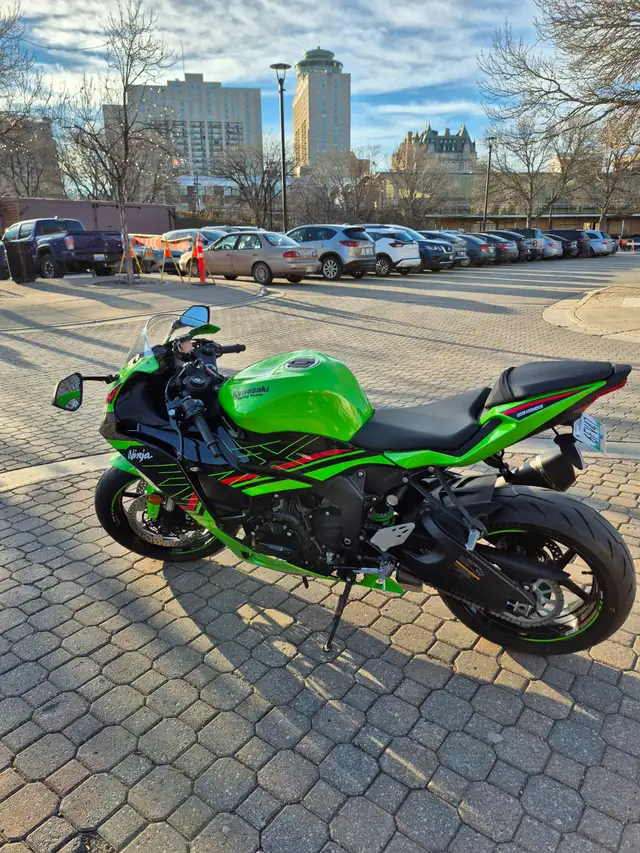 Kawasaki Ninja zx6r 636 abs KRT 2024 in Sport Bikes in Winnipeg - Image 9
