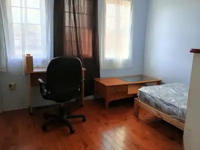 Room for rent in Mississauga. Warm, clean, beautiful, comfortable new bed, quiet, friendly,affordabl...