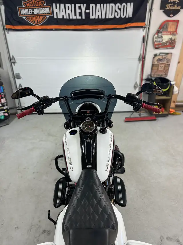 Road King 119pc in Touring in Gatineau - Image 11