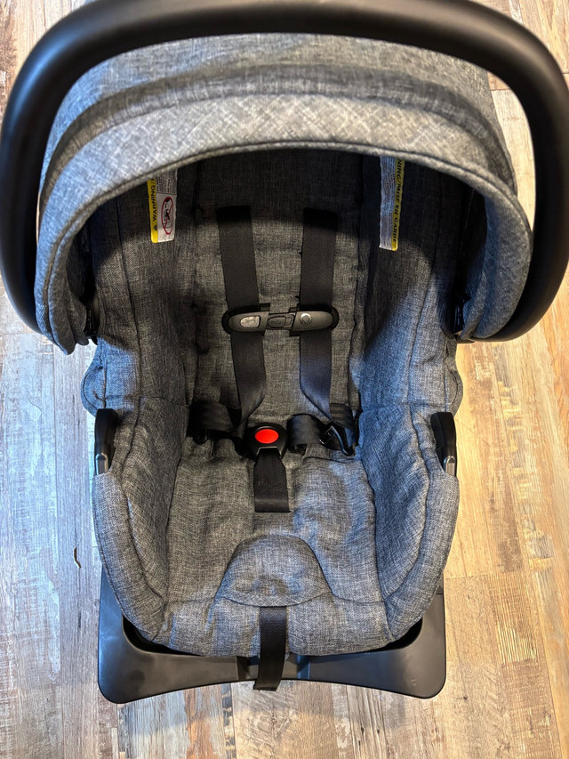 Evenflo Infant Car Seat 4 - 35lb in Strollers, Carriers & Car Seats in Gatineau - Image 2
