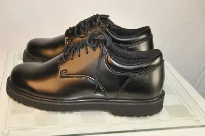 BRAND NEW Size 10 Bates High Shine Black Leather Duty Oxford Dress Shoes. These are uniform shoes of...
