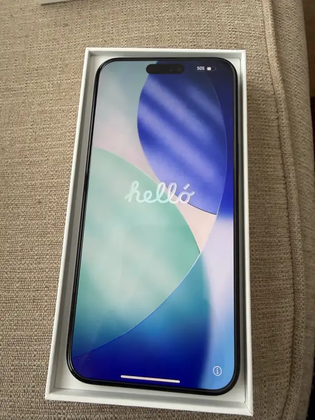 iPhone 15Pro Max, Blue Titanium, 256 GB in Cell Phones in Kitchener / Waterloo - Image 3