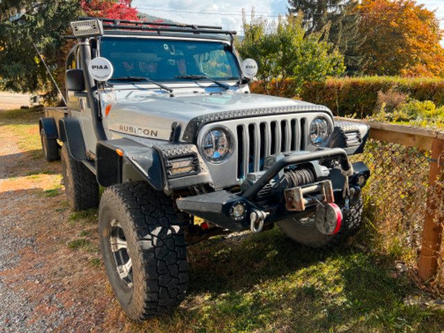 06 Jeep Rubicon in Cars & Trucks in Nelson - Image 3