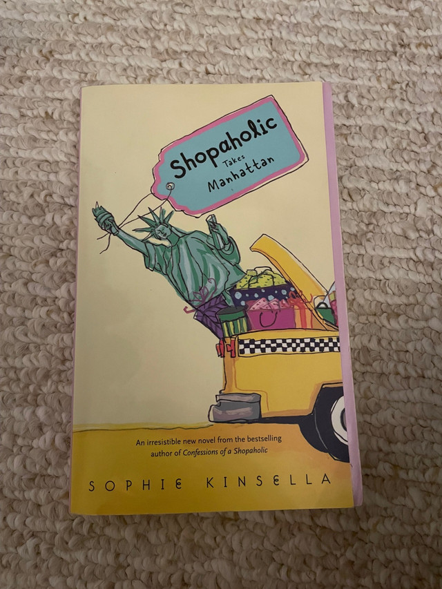 Shopaholic Takes Manhattan Sophie kinsella  in Fiction in Oakville / Halton Region