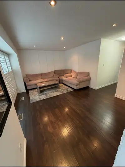 3-Bedroom Bungalow — 2 Rooms Available Two rooms are available for rent in a clean and quiet 3-bedro...
