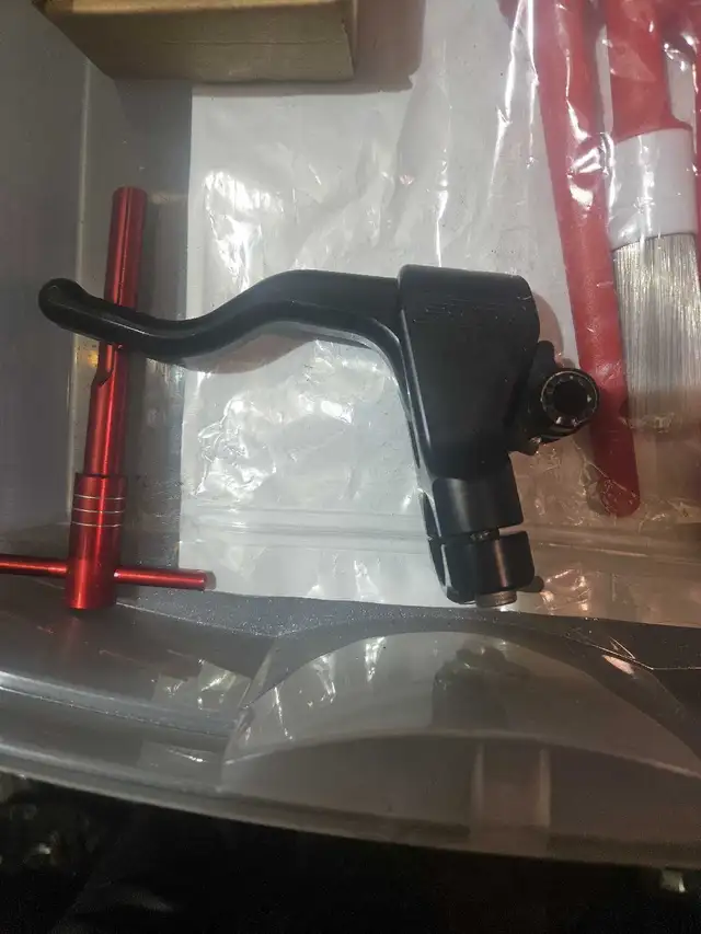 2 Harley-davidson performance ez pull clutch lever in Other in City of Toronto - Image 5