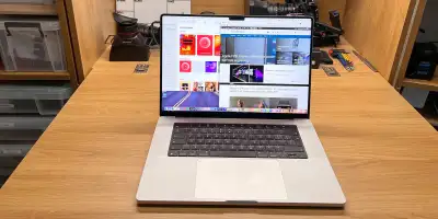 like NEW Macbook Pro 16” M1 Max | 32gb Ram | 1TB SSD‼️, View more