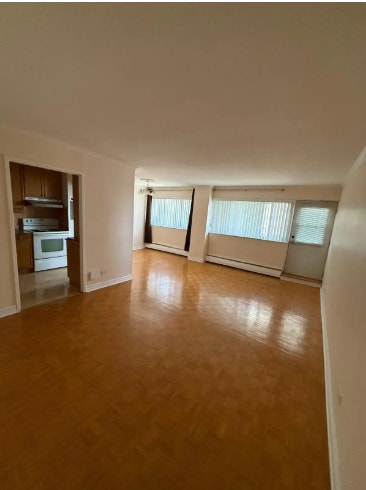 For Sale: Panoramic 10th-Floor 1-Bed, 1-Bath Condo — photo 3