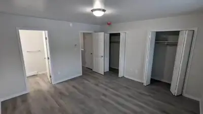 1 Bedroom / 1 Bathroom for Rent in Crestview. Private bedroom with its own bathroom available for re...