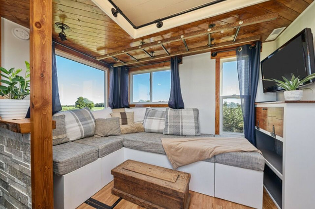Tiny House on Wheels for Sale in Other in Kawartha Lakes - Image 4