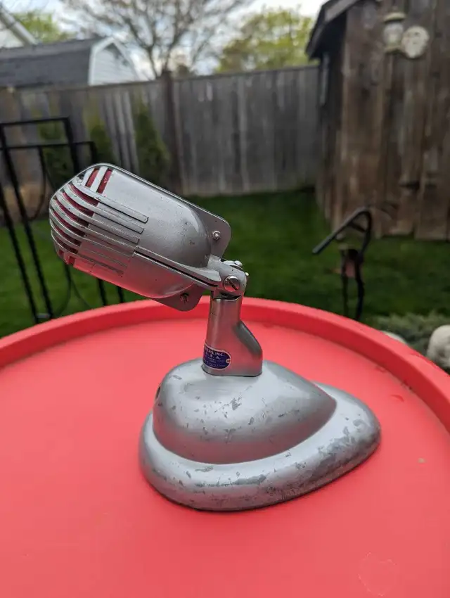 Shure vintage microphones 708A in Pro Audio & Recording Equipment in Hamilton - Image 5