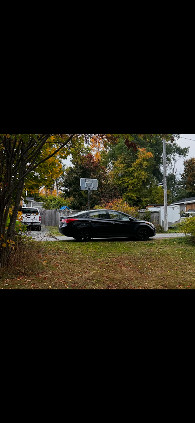 Selling my 2013 Elantra, comes with new MVI , comes with summer tires on rims.