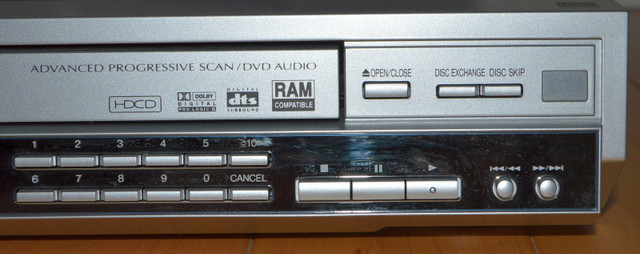 DVD / CD 5 DISC CHANGER with REMOTE in CDs, DVDs & Blu-ray in Edmonton - Image 3