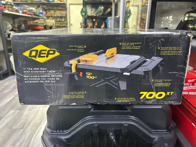 QEP 700 XT 7” Tile Wet Saw with Extension Table in Box in Power Tools in Oshawa / Durham Region - Image 4