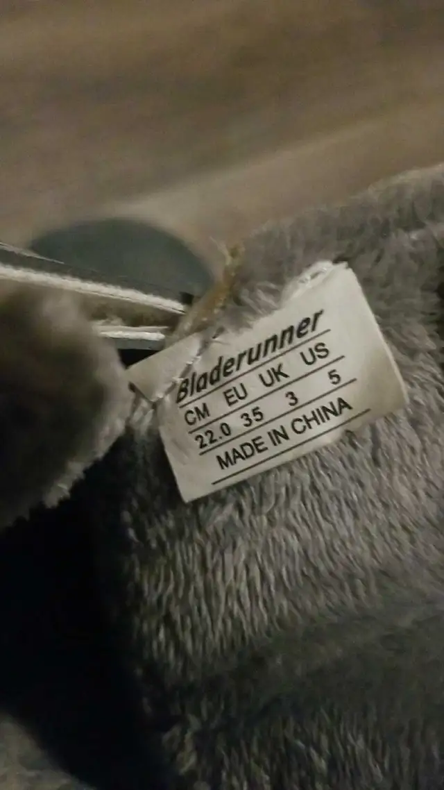 Bladerunner Vela XT  IceSkates   Size US: 5 Female in Skates & Blades in Ottawa - Image 10