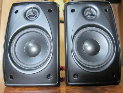 POLK AUDIO RM 6751 AV OR STEREO USE SMALL BOOKSHELF SPEAKERS, View more
