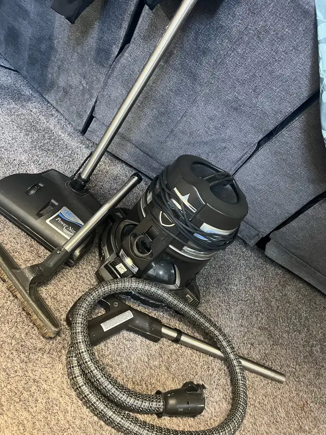 rainbow wet/dry vaccum in Vacuums in Winnipeg - Image 3