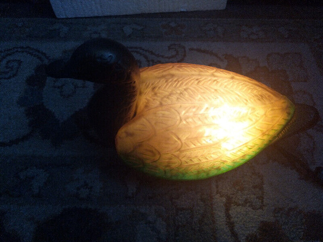 Vintage 1990's Brass Duck Lamp in Arts & Collectibles in Winnipeg - Image 4