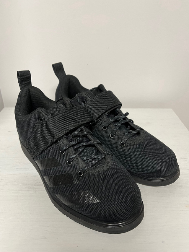 Chaussures Squat Adidas Powerlift femme taille 7.5 in Other in City of Montréal - Image 2