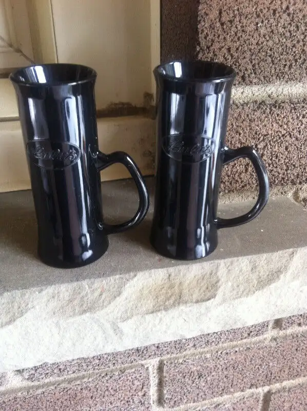 Lulu's Roadhouse Two oz. Shot Glasses (2) in Arts & Collectibles in Brantford - Image 2