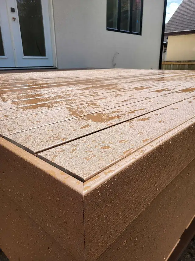 Local Deck and fence expert62865710501251122