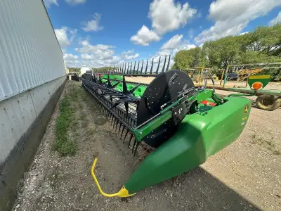 2019 John Deere 740FD 40 Feet Fits John Deere S-Series and X-Series combines Excellent condition Hyd...