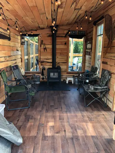 Your Mountain Retreat is move in ready! We are giving up our lease at Green Mountain RV Park and off...