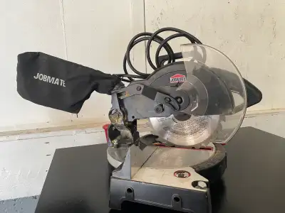 Jobmate 8-1/4” Compound Mitre Saw + Stand – Working, View more