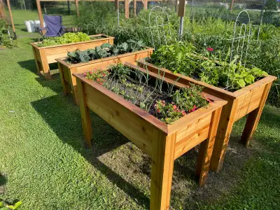 Its time to start planning this years garden! These beds are made for flower or vegetable gardens, u...
